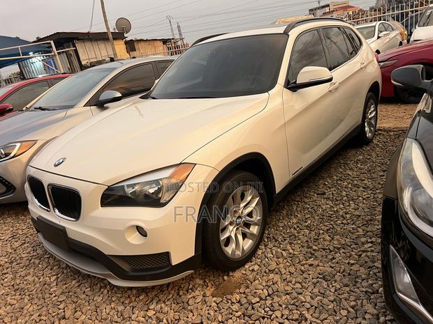 BMW X1 xDrive28i 4dr SUV AWD (2.0L 4cyl Turbo 8A) 2015 White