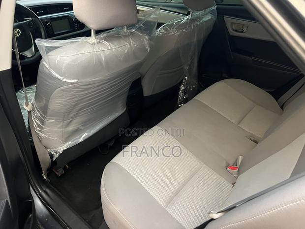 Toyota Corolla LE Eco Plus 4dr Sedan (1.8L 4cyl CVT) 2015 Gray