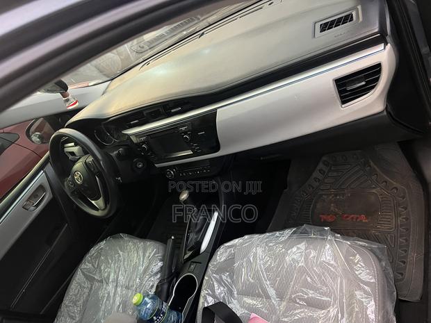 Toyota Corolla LE Eco Plus 4dr Sedan (1.8L 4cyl CVT) 2015 Gray