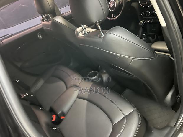 Mini Cooper 2018 Black