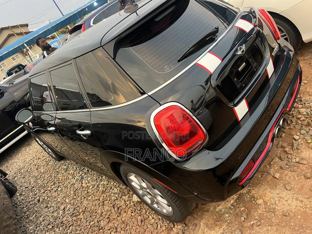 Mini Cooper 2018 Black