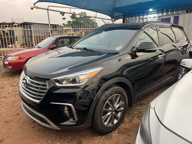 Hyundai Santa Fe SE Ultimate FWD 2017 Black