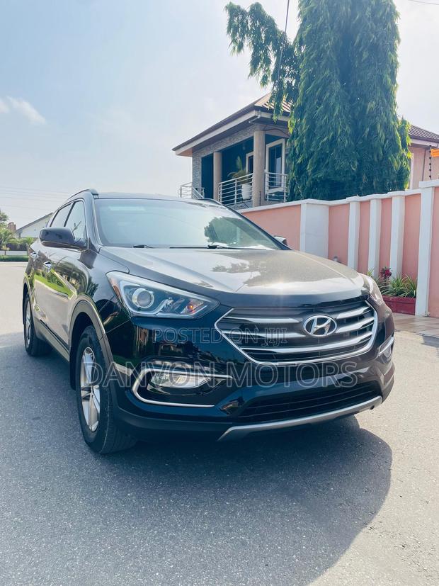 Hyundai Santa Fe SE AWD 2017 Black photo 3