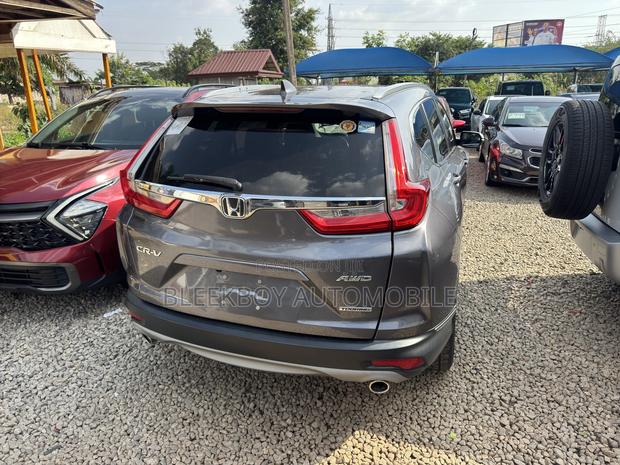 Honda CR-V Touring AWD 2018 Gray photo 9