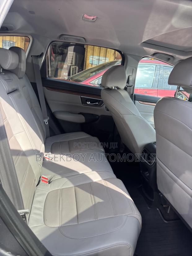 Honda CR-V Touring AWD 2018 Gray photo 5