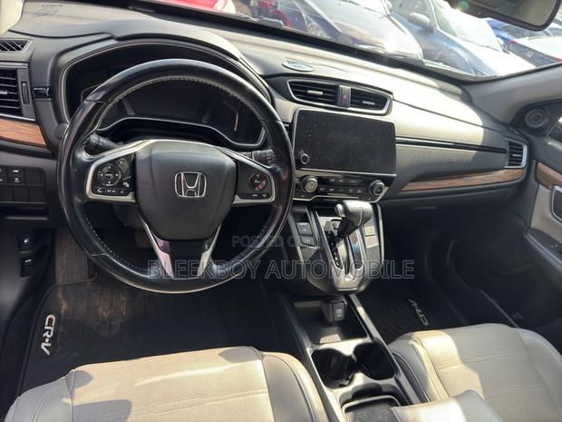 Honda CR-V Touring AWD 2018 Gray photo 7