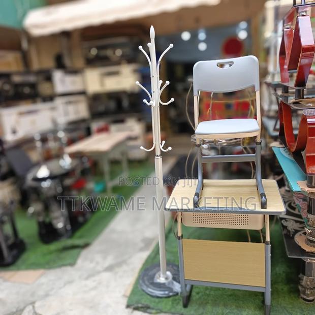 Firm Coat Hanger · Photo 4