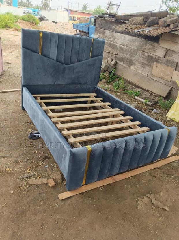 Bedframe Double With Side Drawer · Photo 2