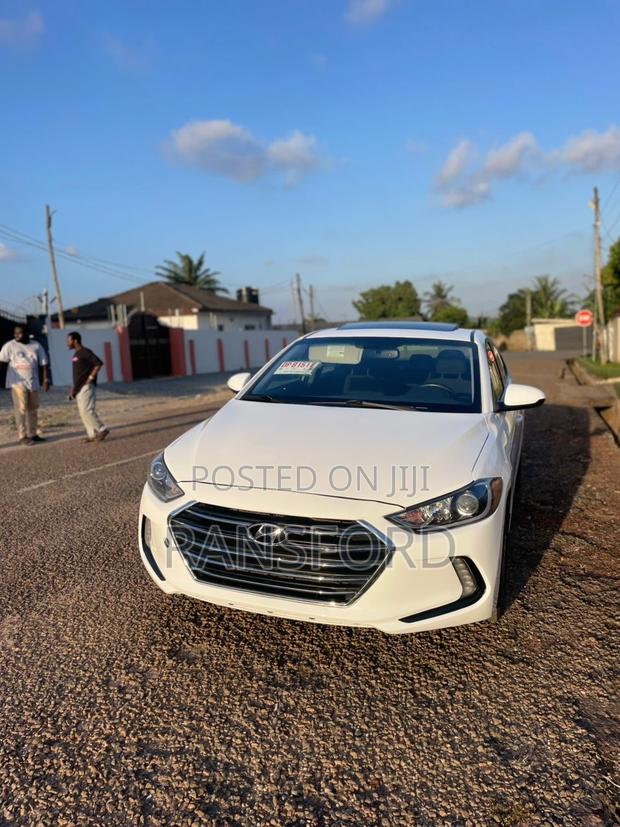 Hyundai Elantra Limited 2018 White
