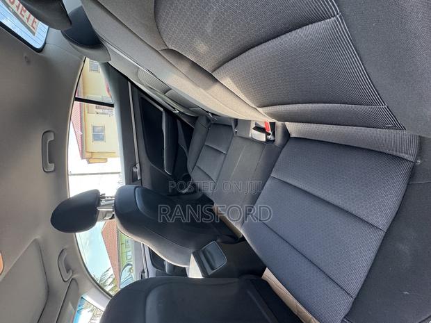 Hyundai Elantra Limited 2018 White