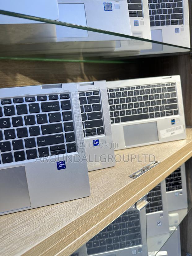 Laptop HP EliteBook 830 G8 16GB Intel Core I7 SSD 512GB photo 5