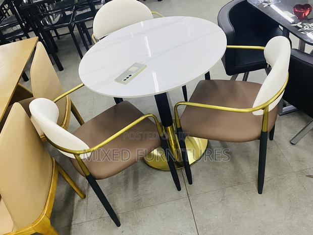 Modern Coffee Table With 3 Chairs Available photo 2