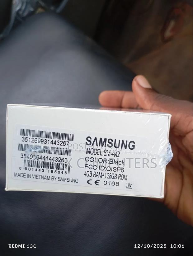 New Samsung Galaxy A42 5G 128 GB Black photo 2