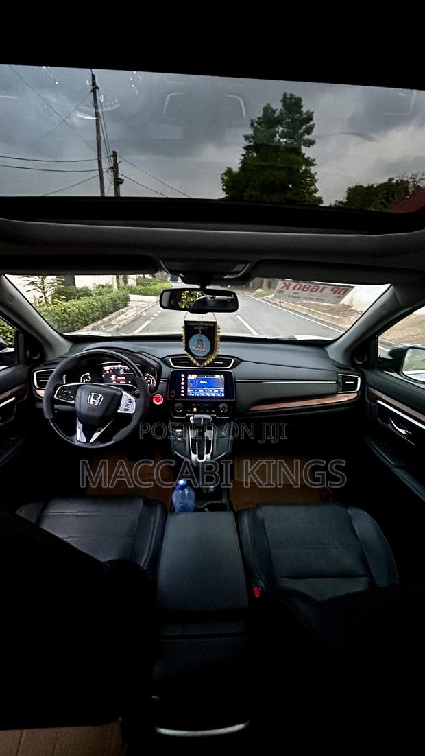 Honda CR-V Touring AWD 2019 Silver photo 9