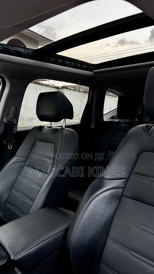 Honda CR-V Touring AWD 2019 Silver photo 8