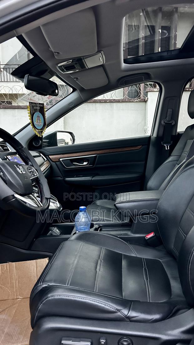 Honda CR-V Touring AWD 2019 Silver photo 12