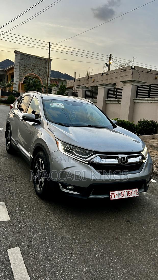 Honda CR-V Touring AWD 2019 Silver photo 2