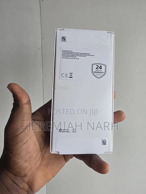 New Samsung Galaxy A17 128 GB Black photo 2