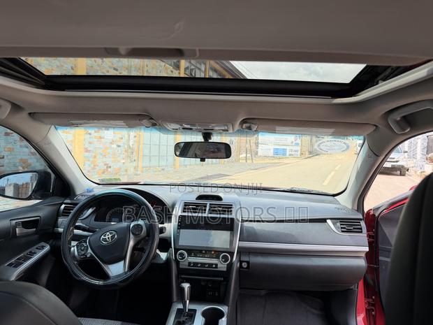 Toyota Camry SE 4dr Sedan (2.5L 4cyl 6A) 2014 Red