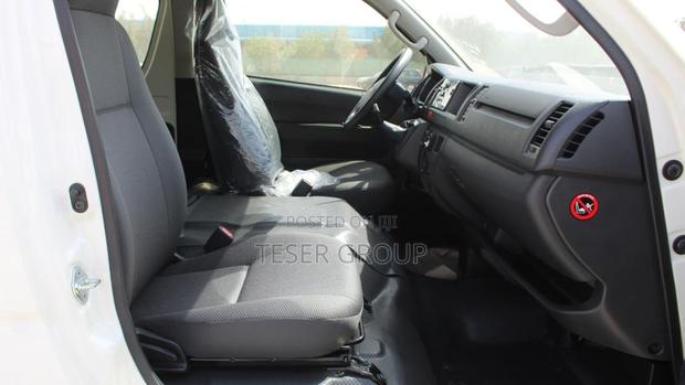 New Toyota HiAce 2025 White photo 6