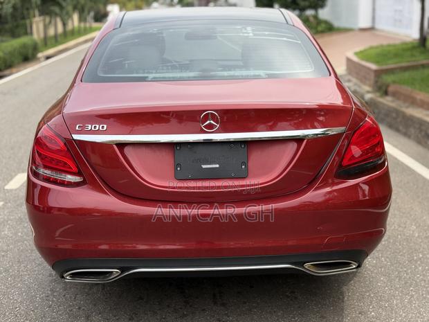 Mercedes-Benz C300 Luxury 4matic Sedan AWD (2.0L 4cyl 7A) 2017 Red