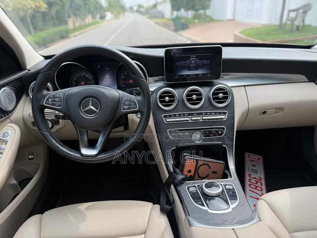 Mercedes-Benz C300 Luxury 4matic Sedan AWD (2.0L 4cyl 7A) 2017 Red