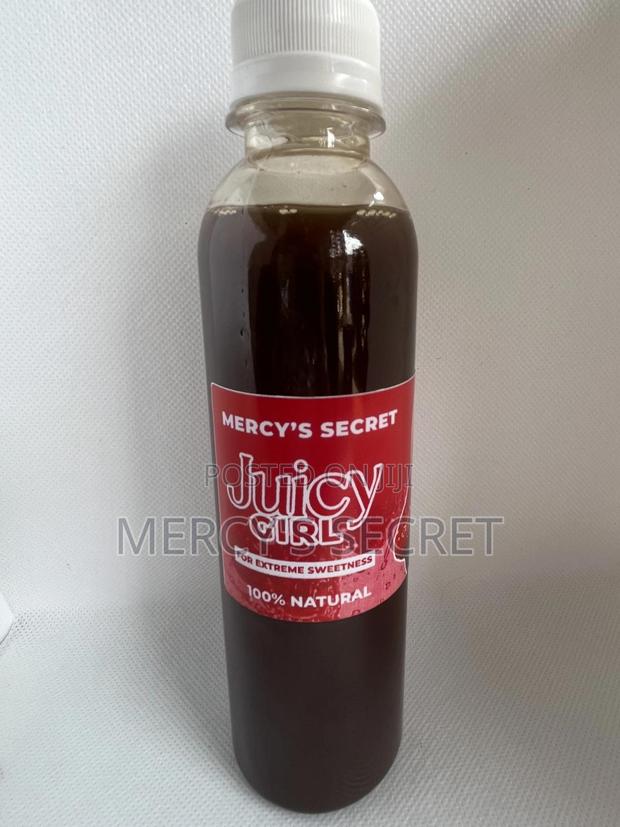 Juciy Girl · Photo 2