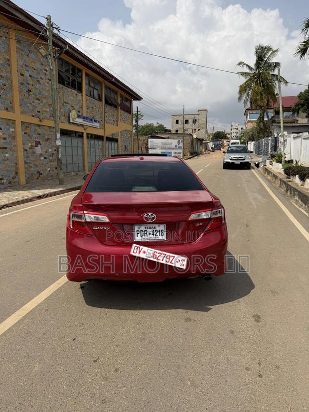 Toyota Camry SE 4dr Sedan (2.5L 4cyl 6A) 2014 Red