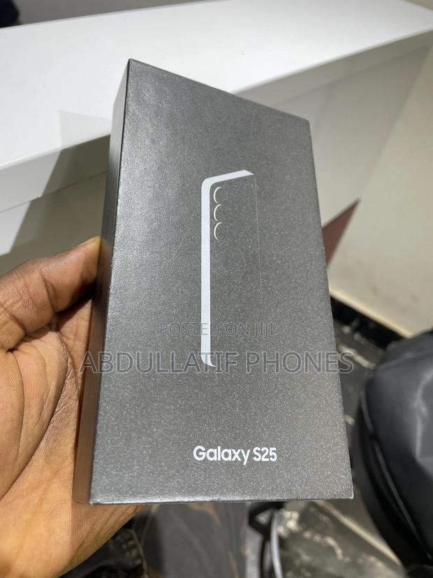 New Samsung Galaxy S25 128 GB Gray