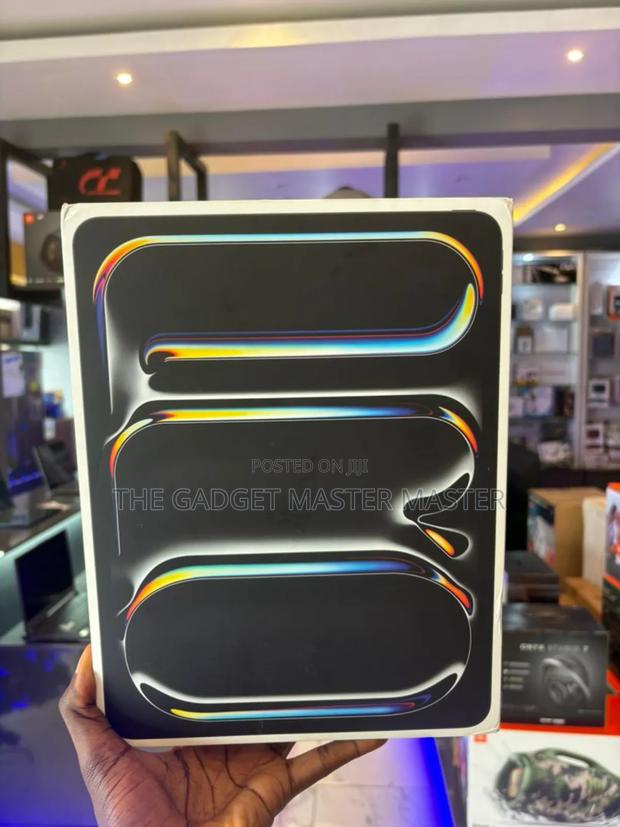 New Apple iPad Pro 13 (2025) 512 GB