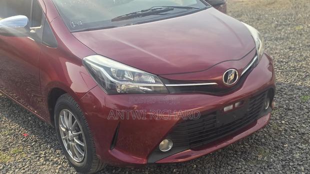 Toyota Vitz 1.3 AWD 3dr 2014 Maroon