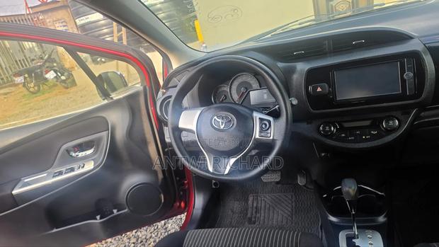 Toyota Vitz 1.3 AWD 3dr 2014 Maroon