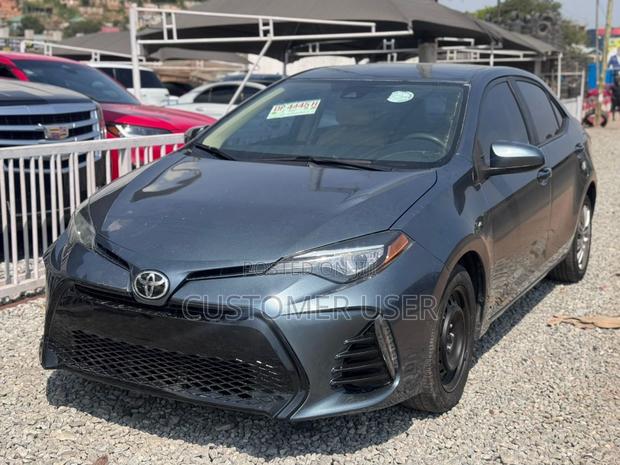 Toyota Corolla LE 4dr Sedan (1.8L 4cyl CVT) 2017 Gray