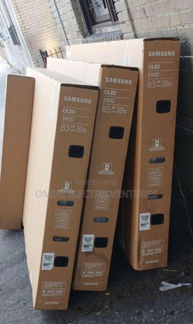 Brand New Samsung 83” Oled · Photo 3