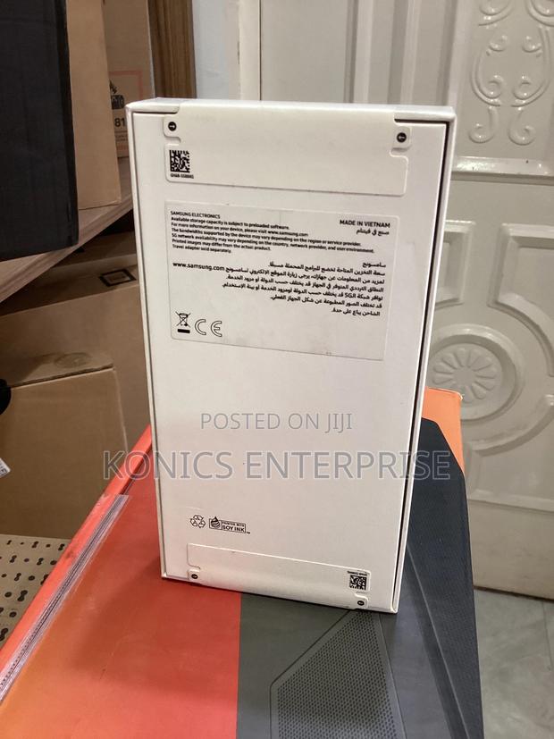 New Samsung Galaxy A56 128 GB Black · Photo 3