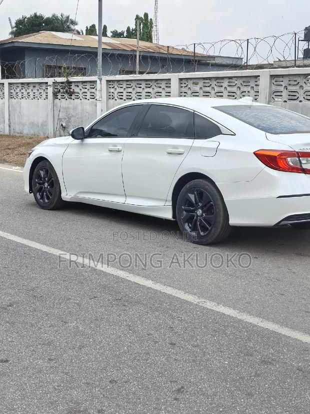 Honda Accord EX 2018 White