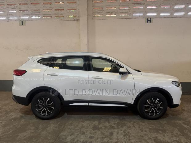 New Haval H6 2025 Black photo 4