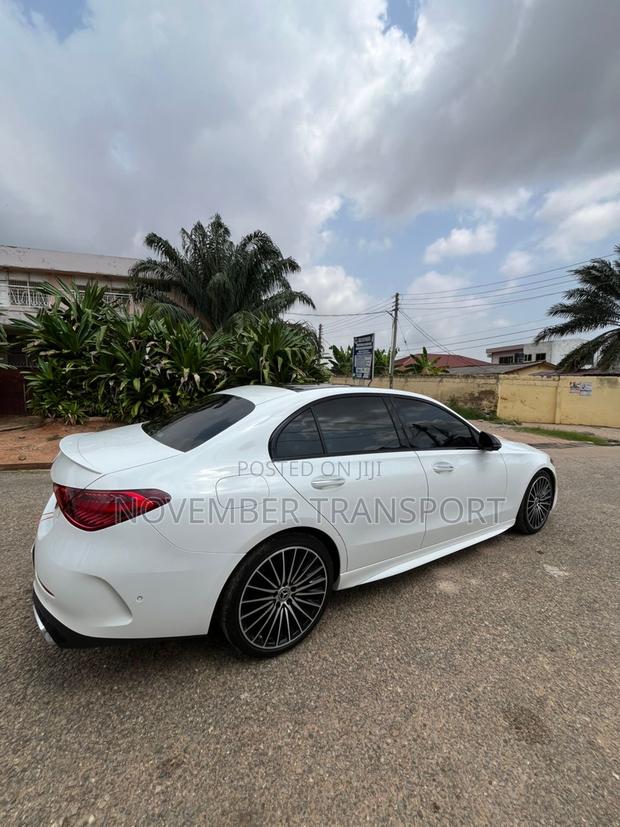 Mercedes-Benz C300 2023 White