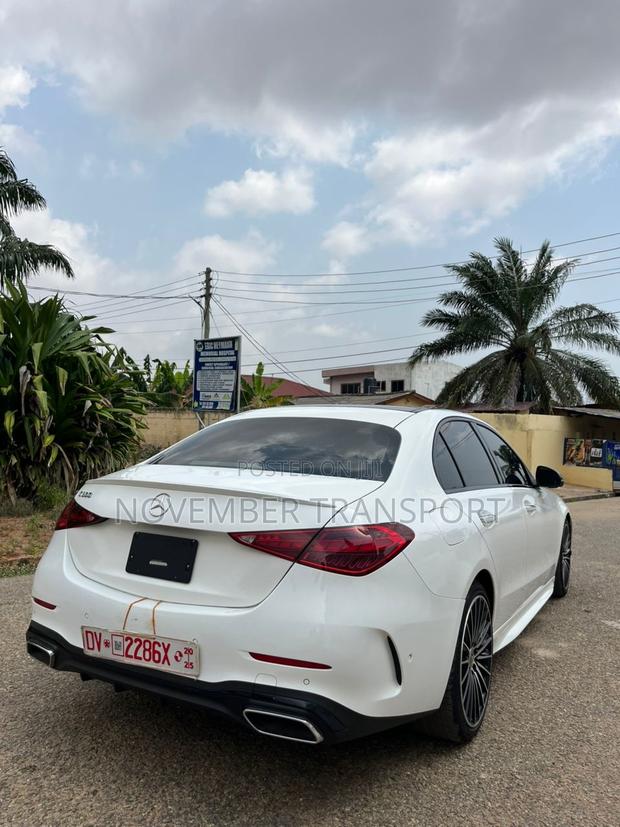 Mercedes-Benz C300 2023 White