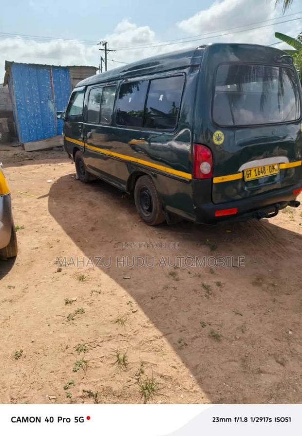 Hyundai H1 1999 Green