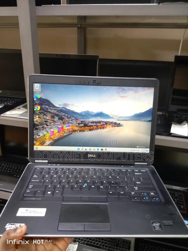 Laptop Dell Latitude E7470 8GB Intel Core i3 SSD 128GB