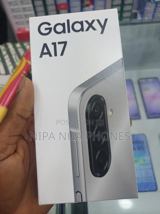 New Samsung Galaxy A17 128 GB Silver photo 2