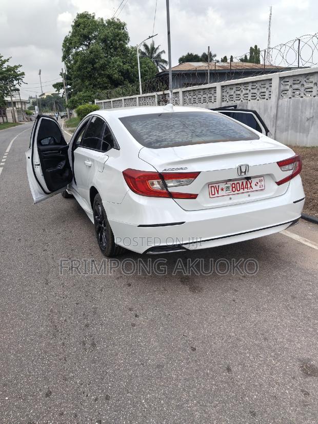 Honda Accord EX 2018 White