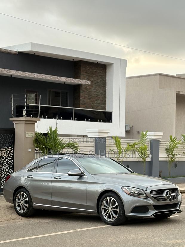 Mercedes-Benz C300 Luxury 4Matic Sedan AWD (2.0L 4cyl 7A) 2016 Gray