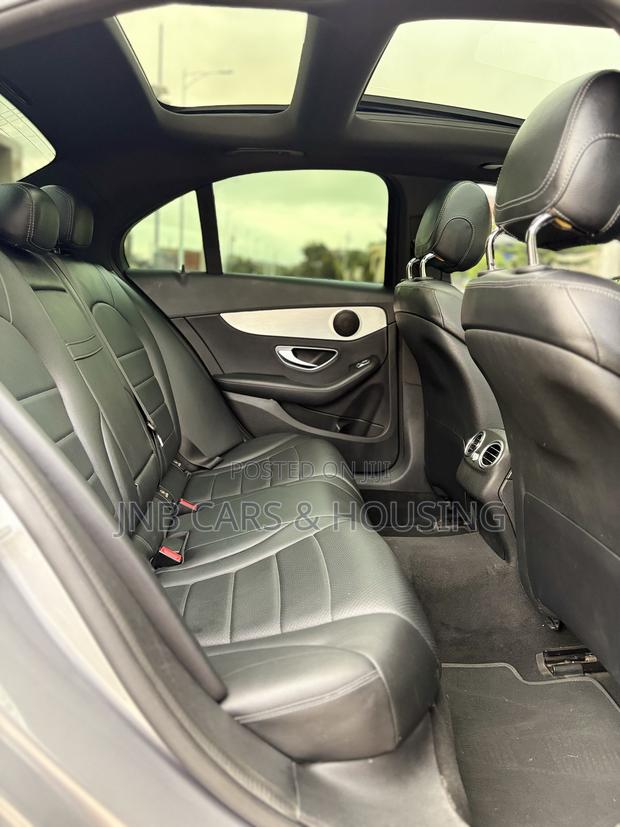 Mercedes-Benz C300 Luxury 4Matic Sedan AWD (2.0L 4cyl 7A) 2016 Gray