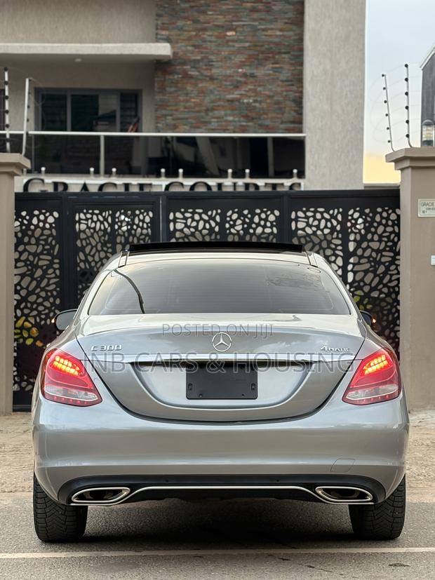 Mercedes-Benz C300 Luxury 4Matic Sedan AWD (2.0L 4cyl 7A) 2016 Gray