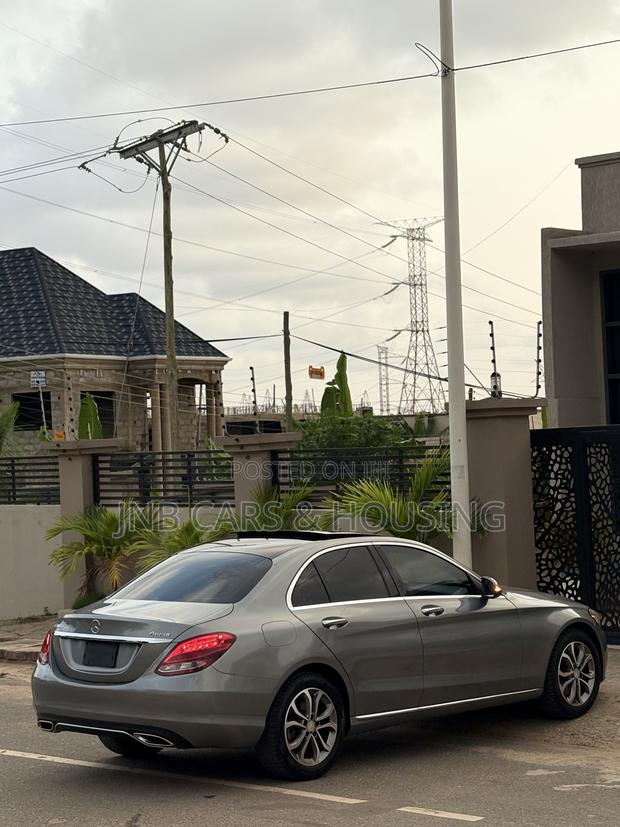 Mercedes-Benz C300 Luxury 4Matic Sedan AWD (2.0L 4cyl 7A) 2016 Gray