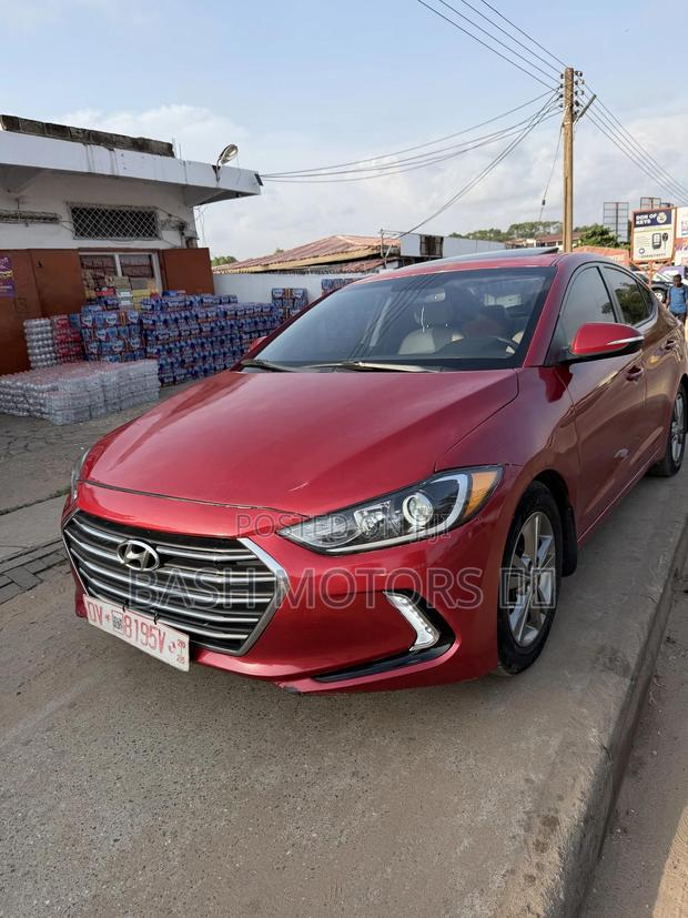 Hyundai Elantra Limited Sedan FWD (2.0L 4cyl 6A) 2017 Red