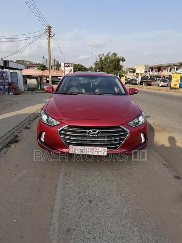 Hyundai Elantra Limited Sedan FWD (2.0L 4cyl 6A) 2017 Red
