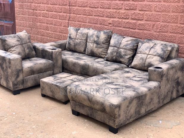 Comfortable L Shape With Single · Photo 2